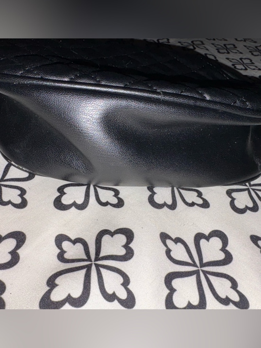 Valentino Orlandi Black Quilted Oval with Gold V Emblem - Picture 3 of 7